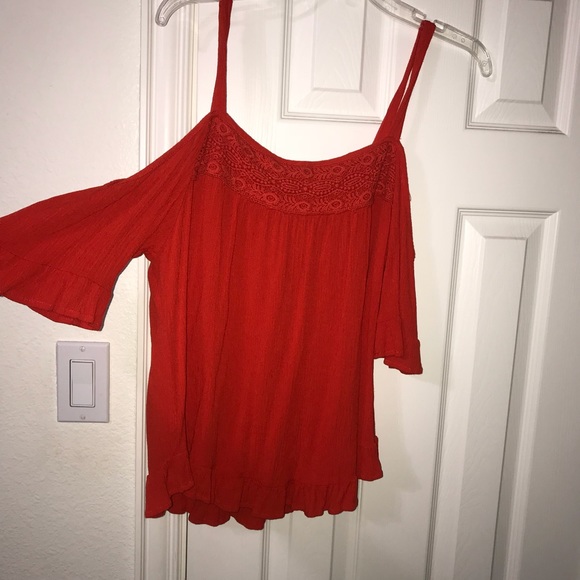 Red tank - Picture 4 of 4